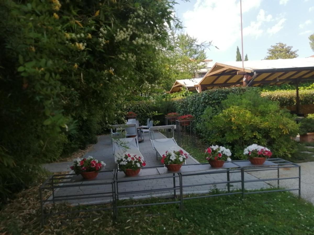 Residence Peloni Arezzo Luaran gambar