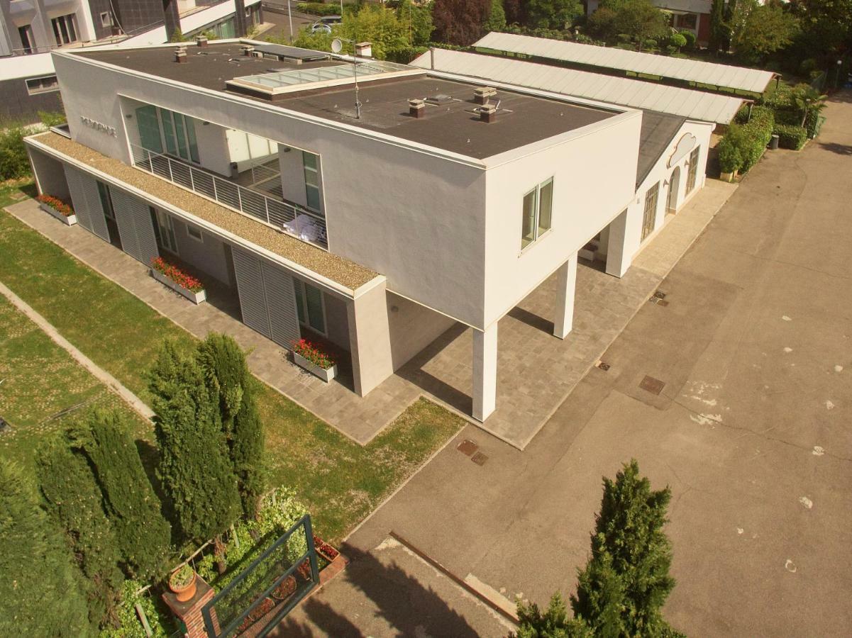 Residence Peloni Arezzo Luaran gambar